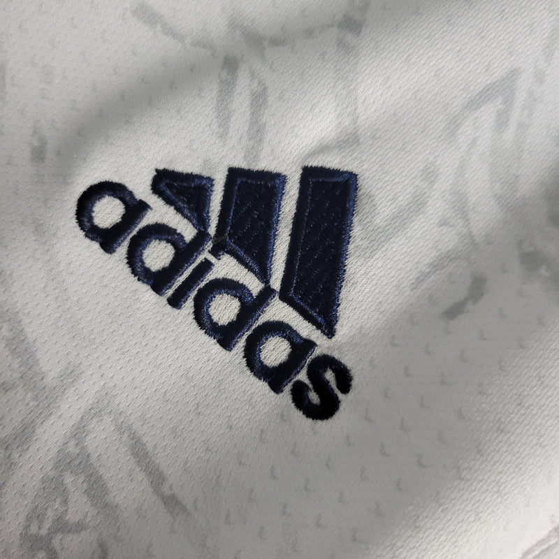 Camisa Real Madrid 23/24 - Edição Especial Adidas - Branca