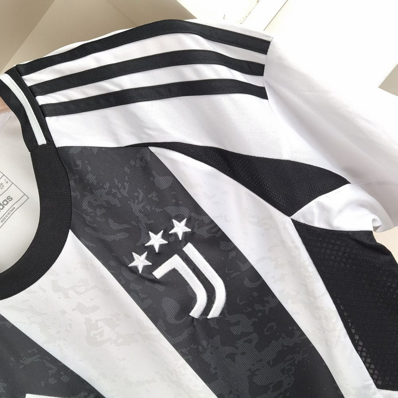 Camisa Juventus I 24/25 - Torcedor Adidas - Listrada