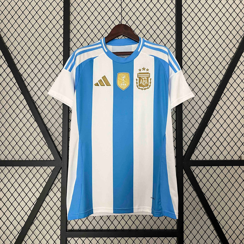 Camisa Seleção Argentina I 24/25 - Torcedor Adidas - Azul e Branca + Patch Campeão